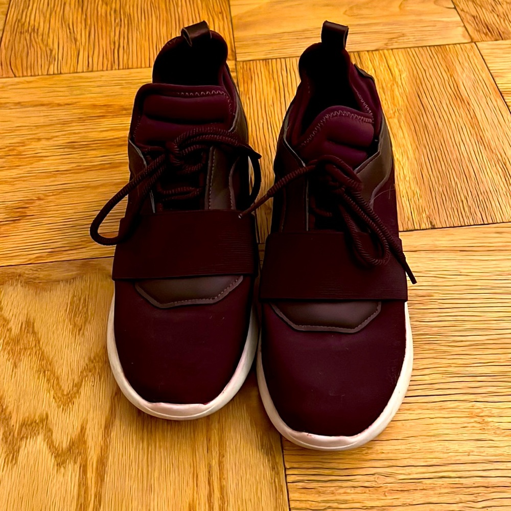 Kendall + Kylie mauve sneakers 7